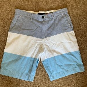 Tommy Hilfiger Mens Size 33 Blue 9" Inseam Shorts